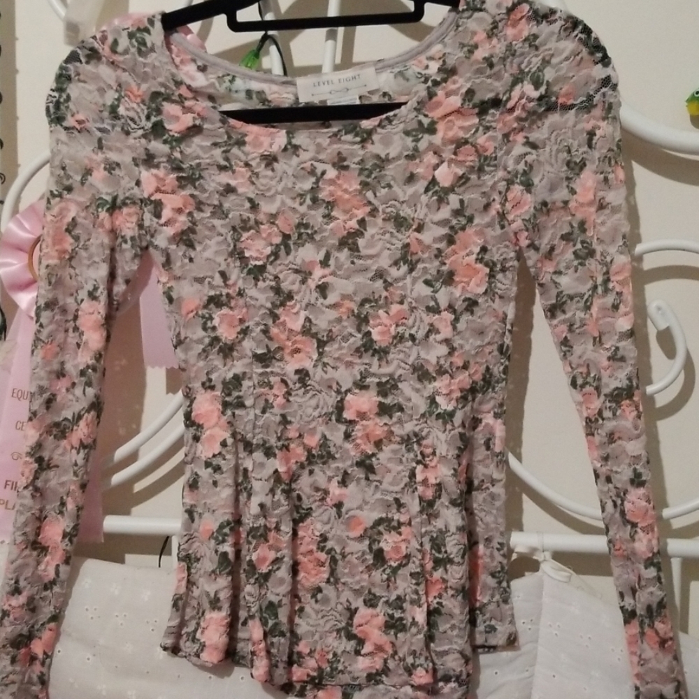 Long sleeve lace top